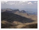 Thaba Ntlenyana - summit view to N * 2592 x 1944 * (4.08MB)